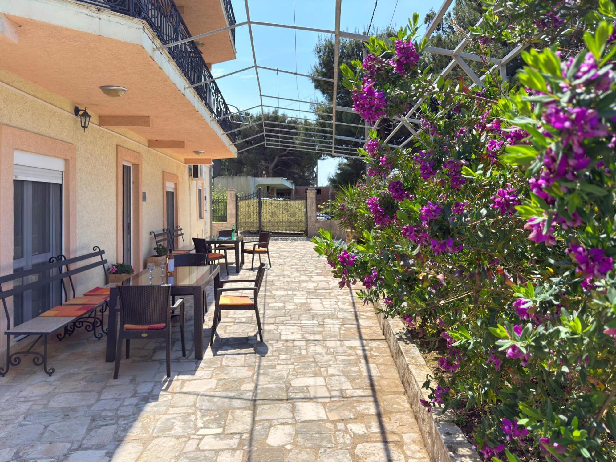 Vila Tara سوتوموري المظهر الخارجي الصورة